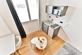 Charmant Studio Boulevard Voltaire